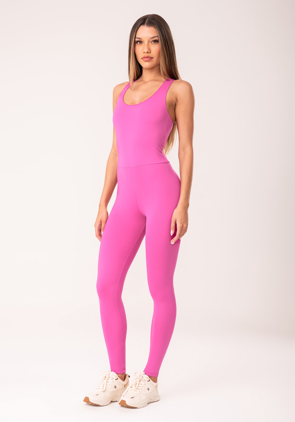 Macacão fitness feminino rosa com elástico cruzado oasis