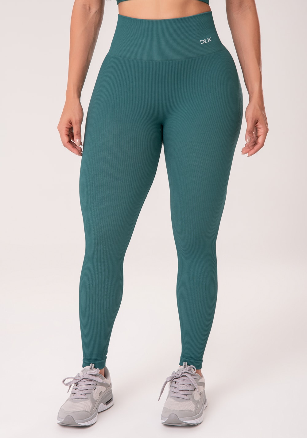 Legging fitness feminina verde escuro canelada modela bumbum seamless+
