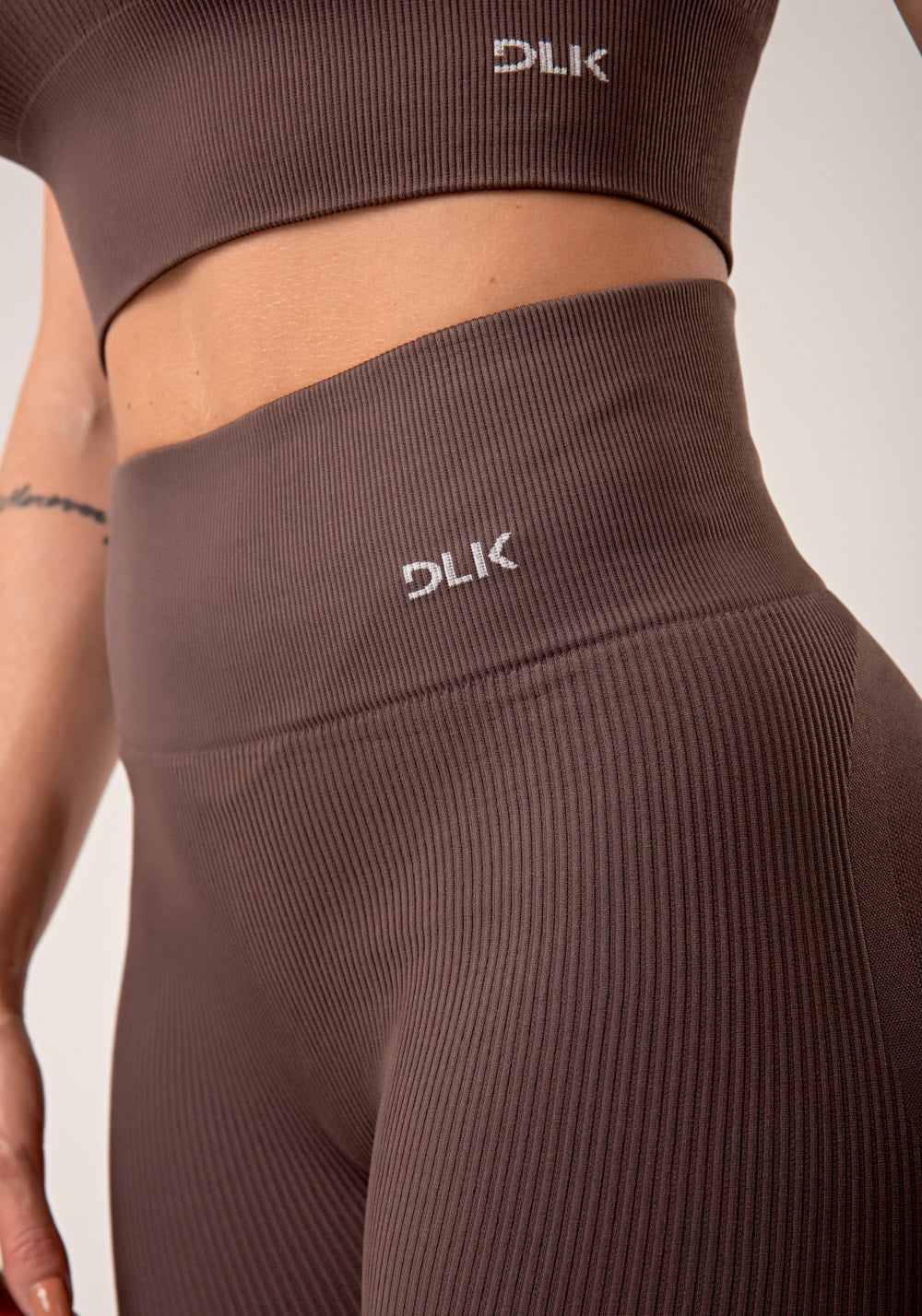 Legging fitness feminina marrom canelada modela bumbum seamless+