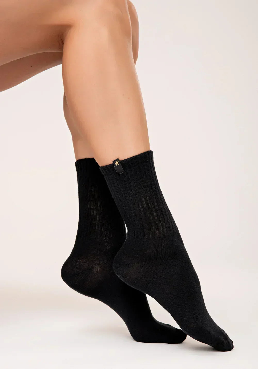 Meia cano médio feminina preto lush dlk