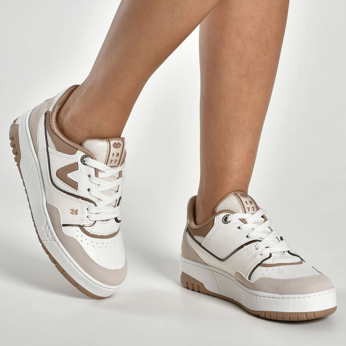 TENIS 042-032-29 EM SINTE BEGE/MILK/MILK/QUIN