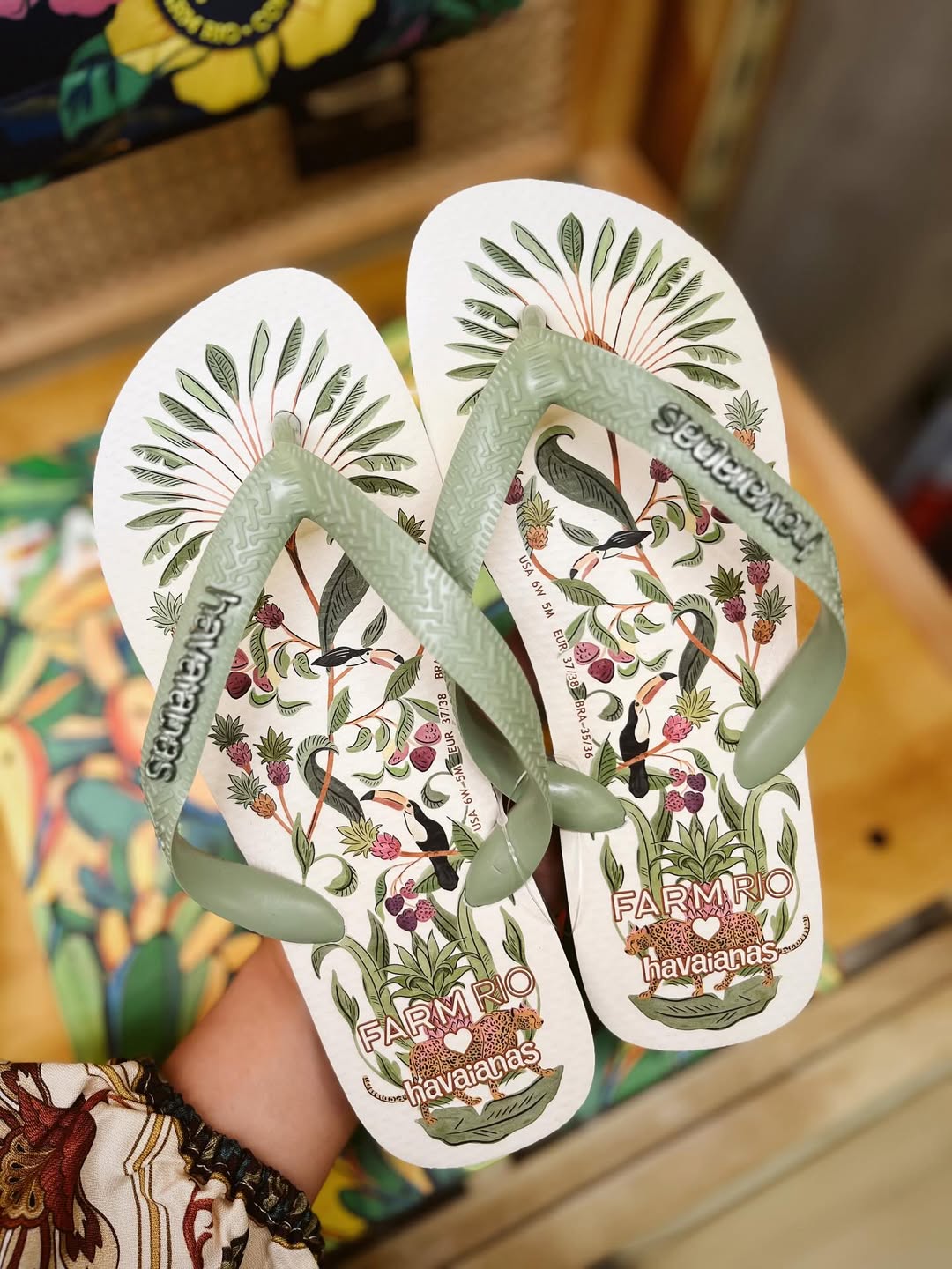 Sandália - Pronta para envio