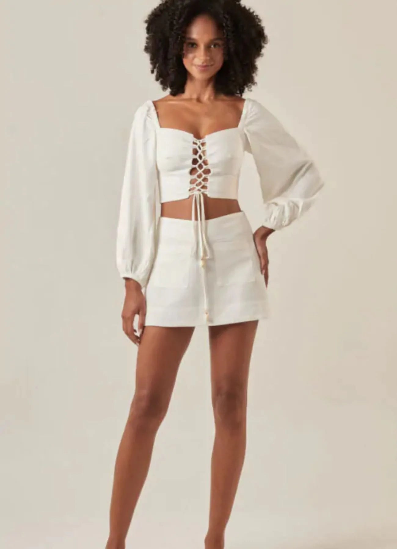 Top de linho off-white Heloisa