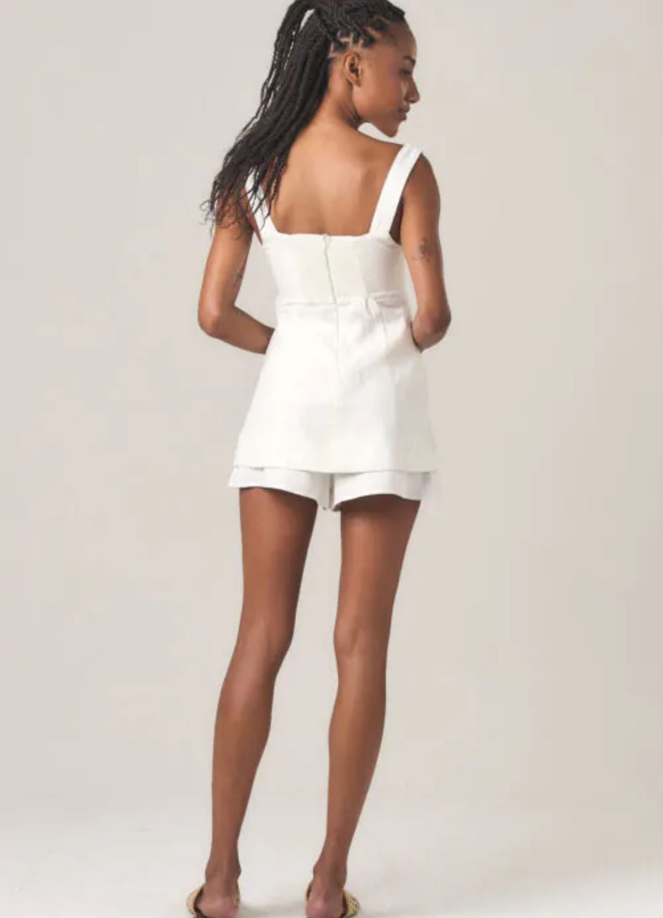 Bata de linho off-white Lara