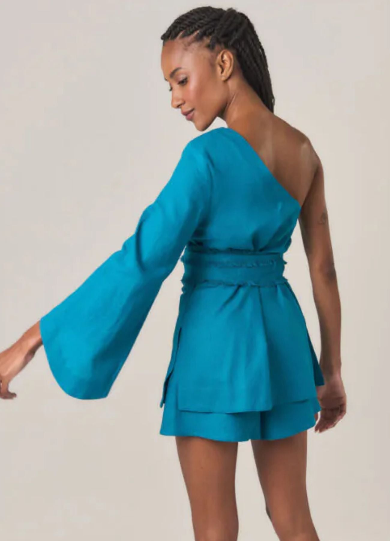 Bata de linho azul-netuno Milena