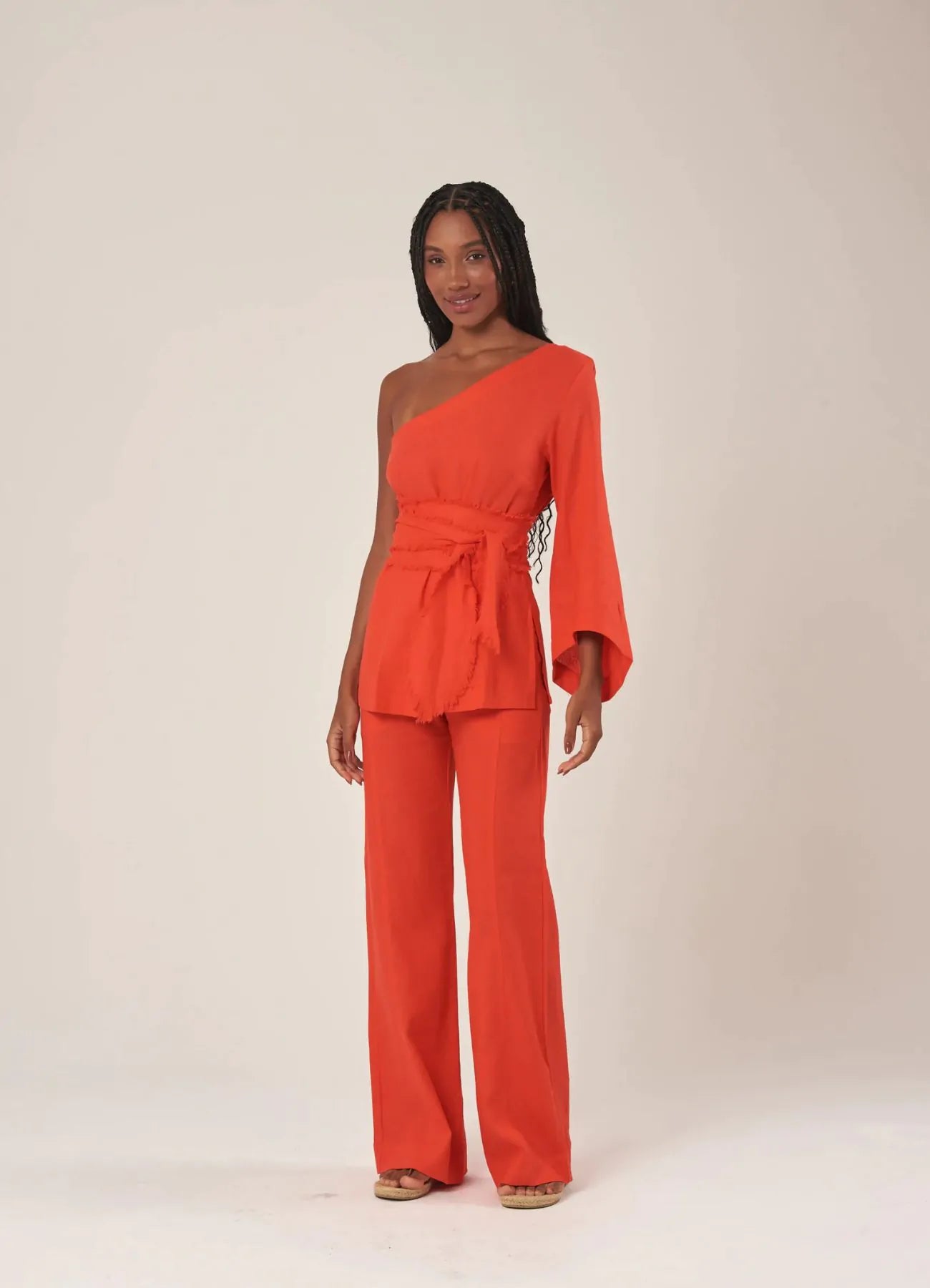 Calça de linho laranja-urucum Gisela