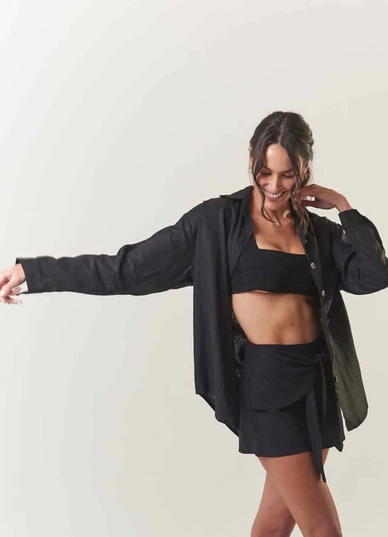 Camisa de linho preto Isis