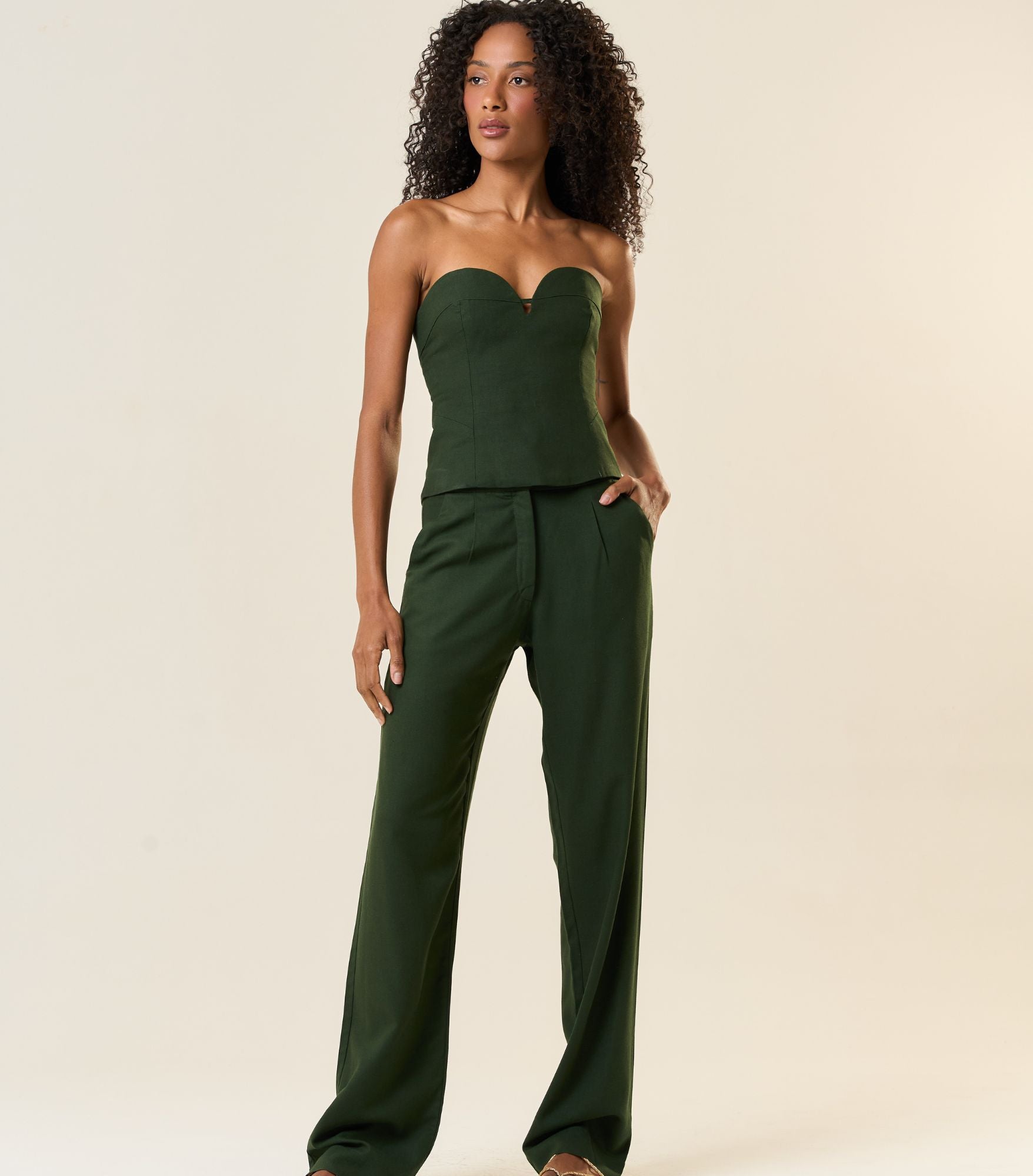 Calça de linho verde-floresta Elisa