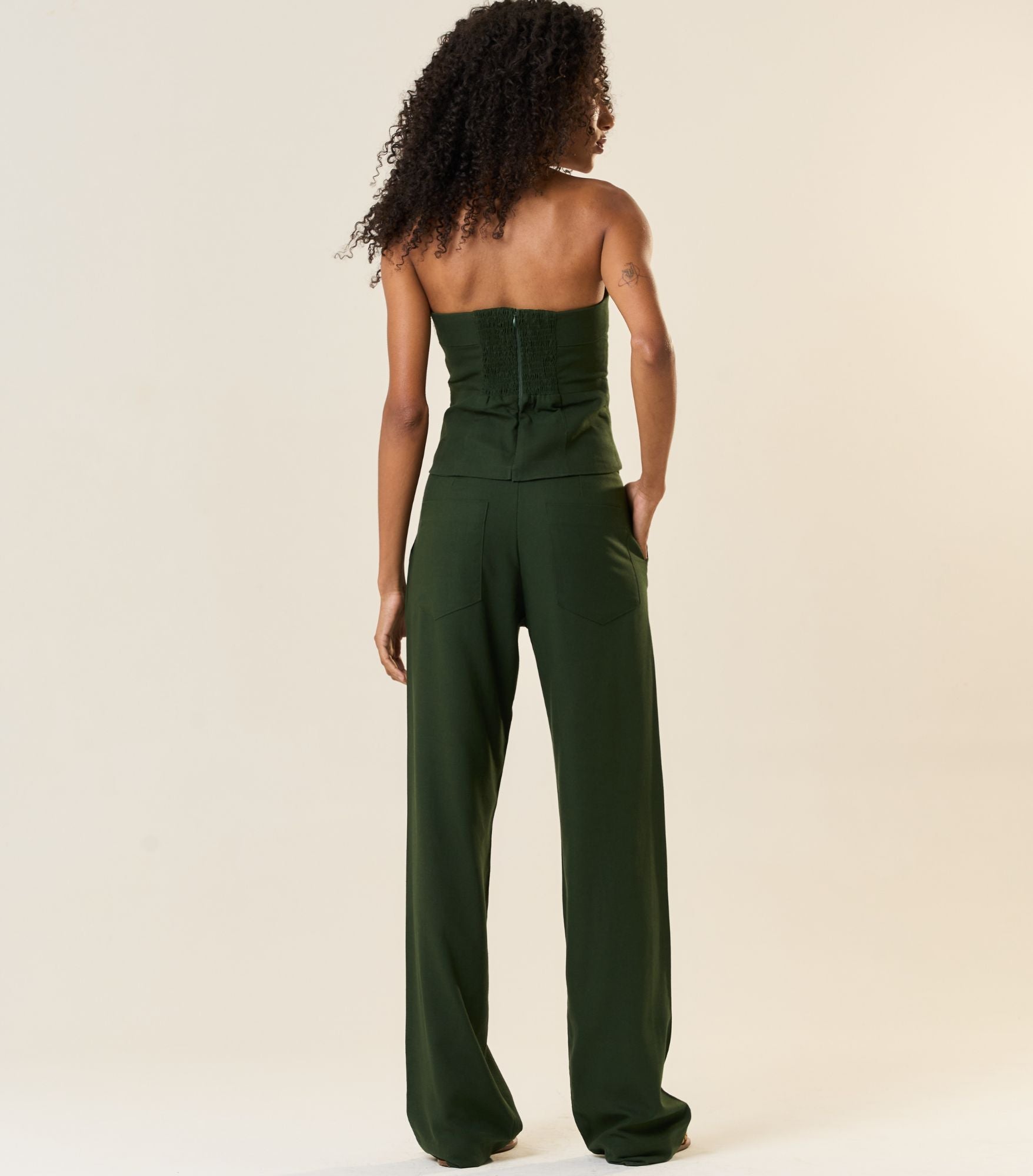 Calça de linho verde-floresta Elisa